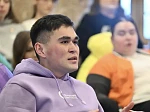 Обучающиеся АГМУ встретились с губернатором Виктором Томенко в канун дня студенчества