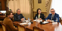 Александр Романенко предложил создать единый сибирский поисковый отряд для сохранения памяти о Великой Отечественной войне - Законодательное Собрание