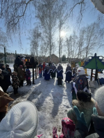На пригородной территории прошли народные гуляния, посвященные проводам зимы
