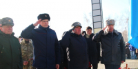 Руководитель алтайской Росгвардии почтил память героев 6-й роты ВДВ - Росгвардия