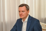 Глава Барнаула Вячеслав Франк встретился с семьей Героя России Игоря Иванова