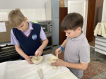 Мастер-класс по приготовлению косметики провели на кафедре ТХПЗ