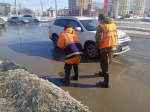 МБУ «Автодорстрой» продолжает работы по санитарному содержанию улиц города в условиях потепления