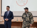 С молодежью Барнаула встретился участник специальной военной операции