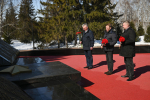 Ветераны спецподразделения «Альфа» почтили память героев на Мемориале Славы в Барнауле