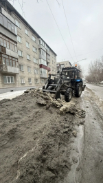 МБУ «Автодорстрой» продолжает работы по санитарному содержанию улиц города