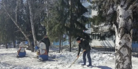 В Индустриальном районе в рамках месячника весенней санитарной очистки проведен первый «Чистый четверг» - Администрация г. Барнаул
