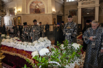 Митрополит Сергий возглавил богослужение Великой Субботы в Димитриевском храме Барнаула