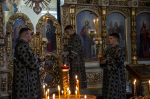 Митрополит Сергий возглавил богослужение Великой Субботы в Димитриевском храме Барнаула