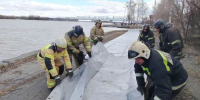 В связи с угрозой подтопления прибрежной части города руководством ГУ МЧС России по Алтайскому краю принято решение об установке водоналивных дамб на набережной реки - Bankfax.Ru