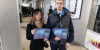 В Барнауле на ярмарке трудоустройства провели акцию по профилактике экстремизма и наркомании - Администрация г. Барнаул