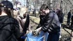 Глава Барнаула Вячеслав Франк принял участие в общегородском субботнике