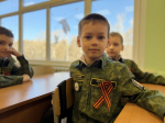 Офицеры следственного управления СК России по Алтайскому краю и кадеты присоединились к Всероссийской акции «Георгиевская ленточка» (ВИДЕО, ФОТО)
