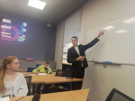 Алтайский госуниверситет завершил сезон «Полезных суббот» в 2025/2026 учебном году для школьников