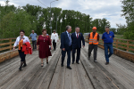Александр Романенко проконтролировал завершение работ по ремонту моста через реку Алей в Локтевском районе