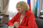 Галина Буевич передала поздравления с наступающим Днем Победы ветерану Великой Отечественной войны Марии Денежкиной