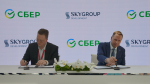 Подписание соглашения между Сбером и SkyGroup Development / Фото: пресс-служба Сбера