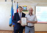 В Ленинском районе наградили работников Барнаульского молочного комбината