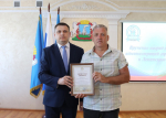 В Ленинском районе наградили работников Барнаульского молочного комбината