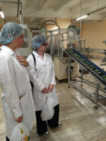 Студенты ИнБиоХим познакомились с работой одного из крупнейших зерноперерабатывающих предприятий Алтайского края
