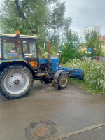В Барнауле городские службы устраняют последствия проливных дождей