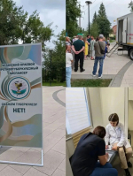 Более 100 жителей столицы Алтайского края проверили здоровье легких благодаря работе мобильного флюорографа в городском парке