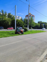 В Барнауле продолжается покос травы на общественных территориях
