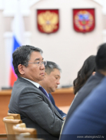 Губернатор Алтайского края провел рабочую встречу с официальной делегацией Монголии во главе с заместителем Председателя Великого Государственного Хурала Монголии