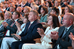 Александр Романенко вручил награды лучшим работодателям года в Алтайском крае