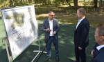 Виктор Томенко проконтролировал ход благоустройства парка им. Ленина в Барнауле