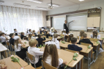 В Барнауле 1 сентября за парты сядут около 7,5 тысячи первоклассников