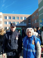 В День знаний представители народной дружины Индустриального района обеспечили общественный порядок в школах на торжественных линейках