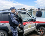 Росгвардейцы в Славгороде спасли женщину с двумя детьми во время пожара