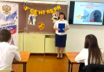 «Прерванный урок»: в Кулунде следователь СК и советник директора школы провели для школьников беседу о ценности жизни и безопасности