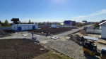 Территорию нового водозабора благоустраивают в барнаульском микрорайоне
