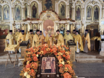 Митрополит Сергий возглавил Божественную литургию в Никольском храме Барнаула